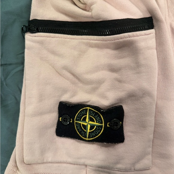 Stone Island Compass Badge Shorts - Picture 3 of 6
